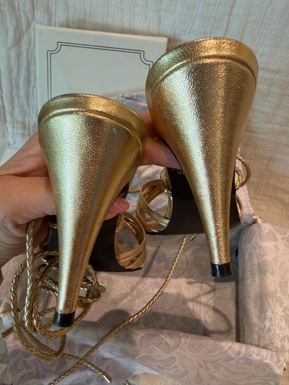 Zendaya X Tommy Hilfiger Gold Heels 🤩 - Picture 7 of 12
